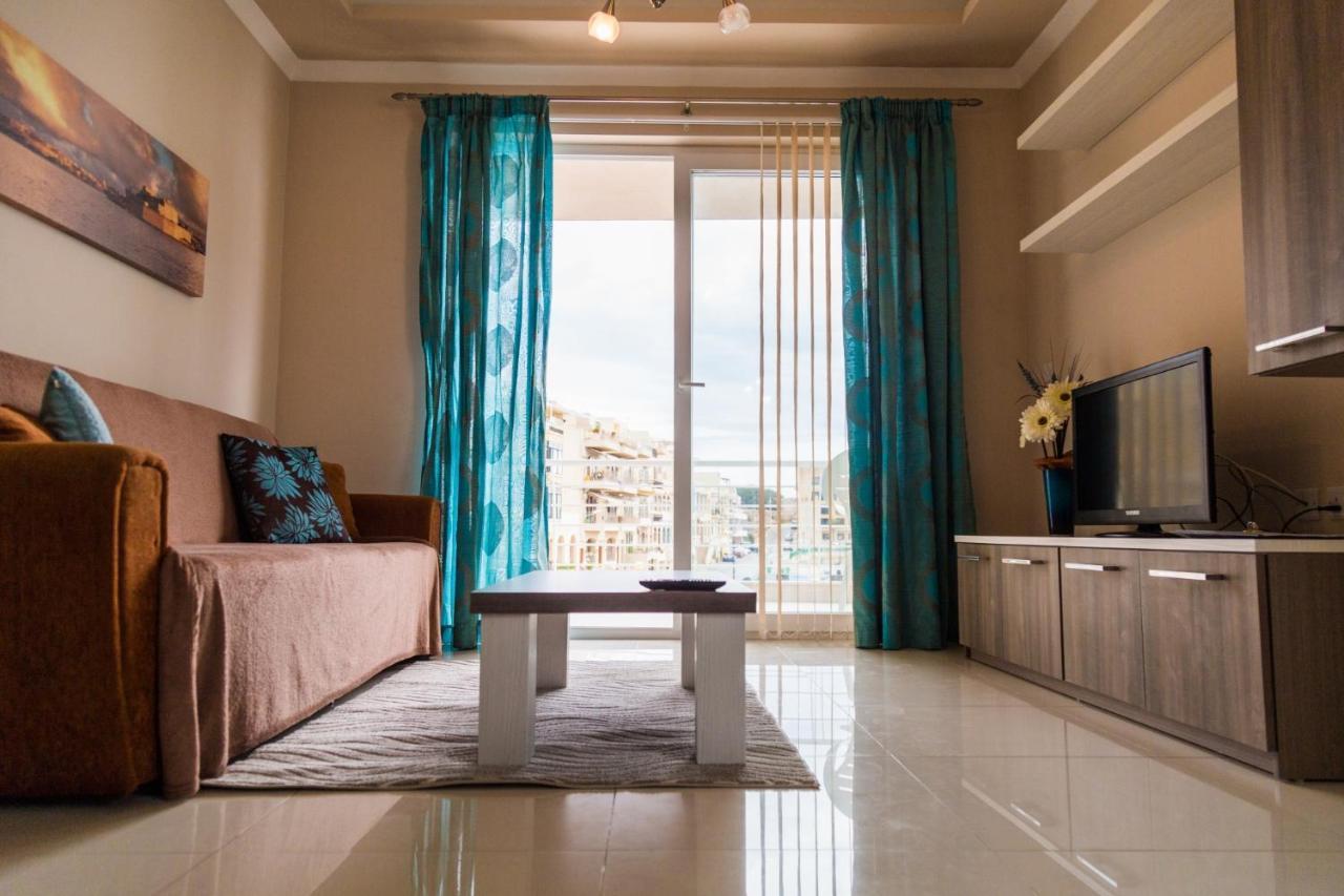 Riviera Holiday Apartments - Seafront - Wifi Марсаскала Екстериор снимка