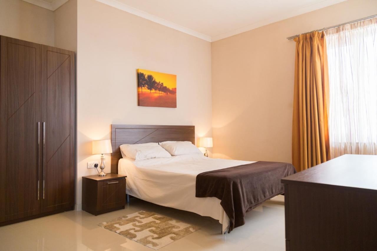 Riviera Holiday Apartments - Seafront - Wifi Марсаскала Екстериор снимка