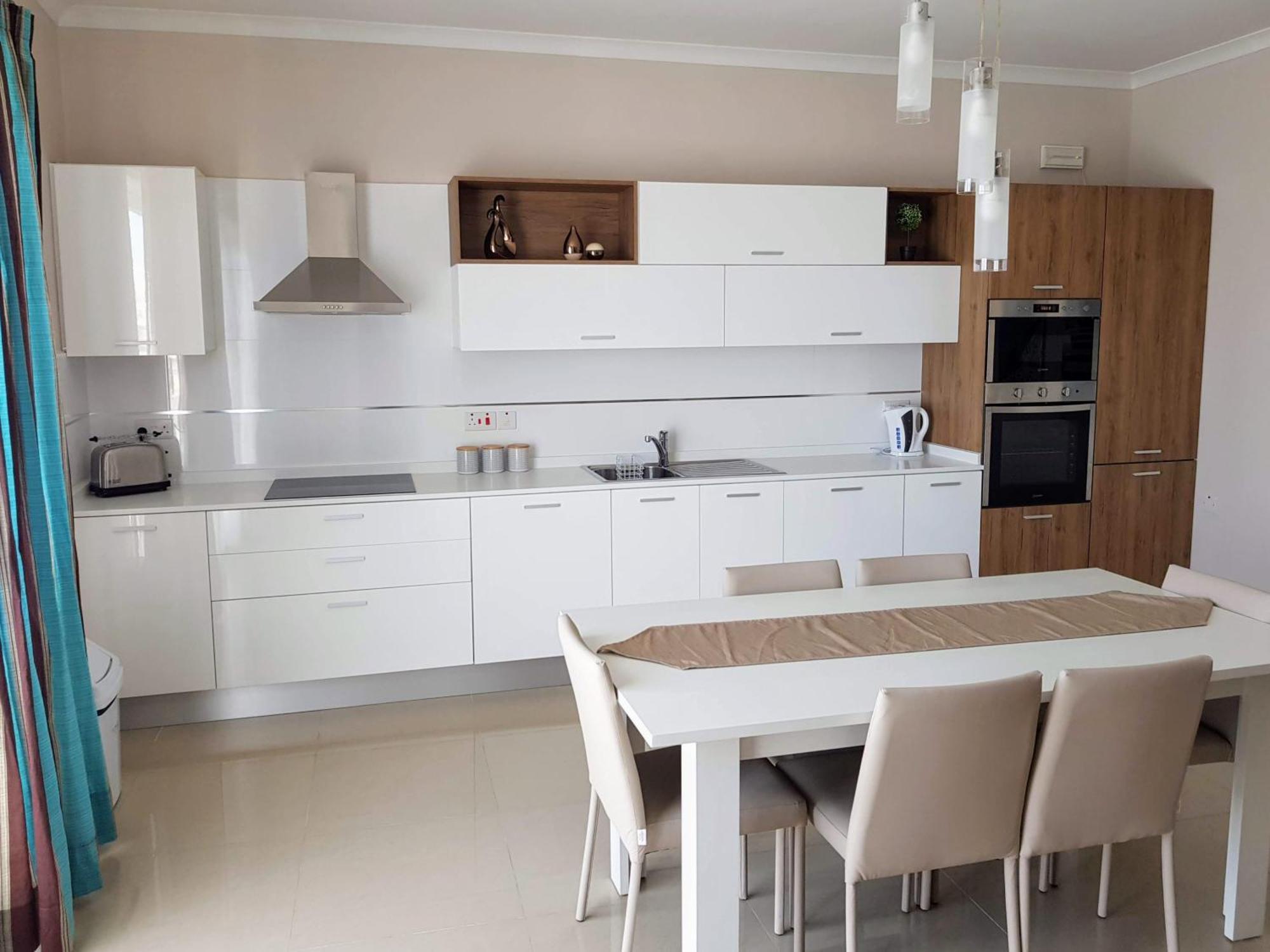 Riviera Holiday Apartments - Seafront - Wifi Марсаскала Екстериор снимка
