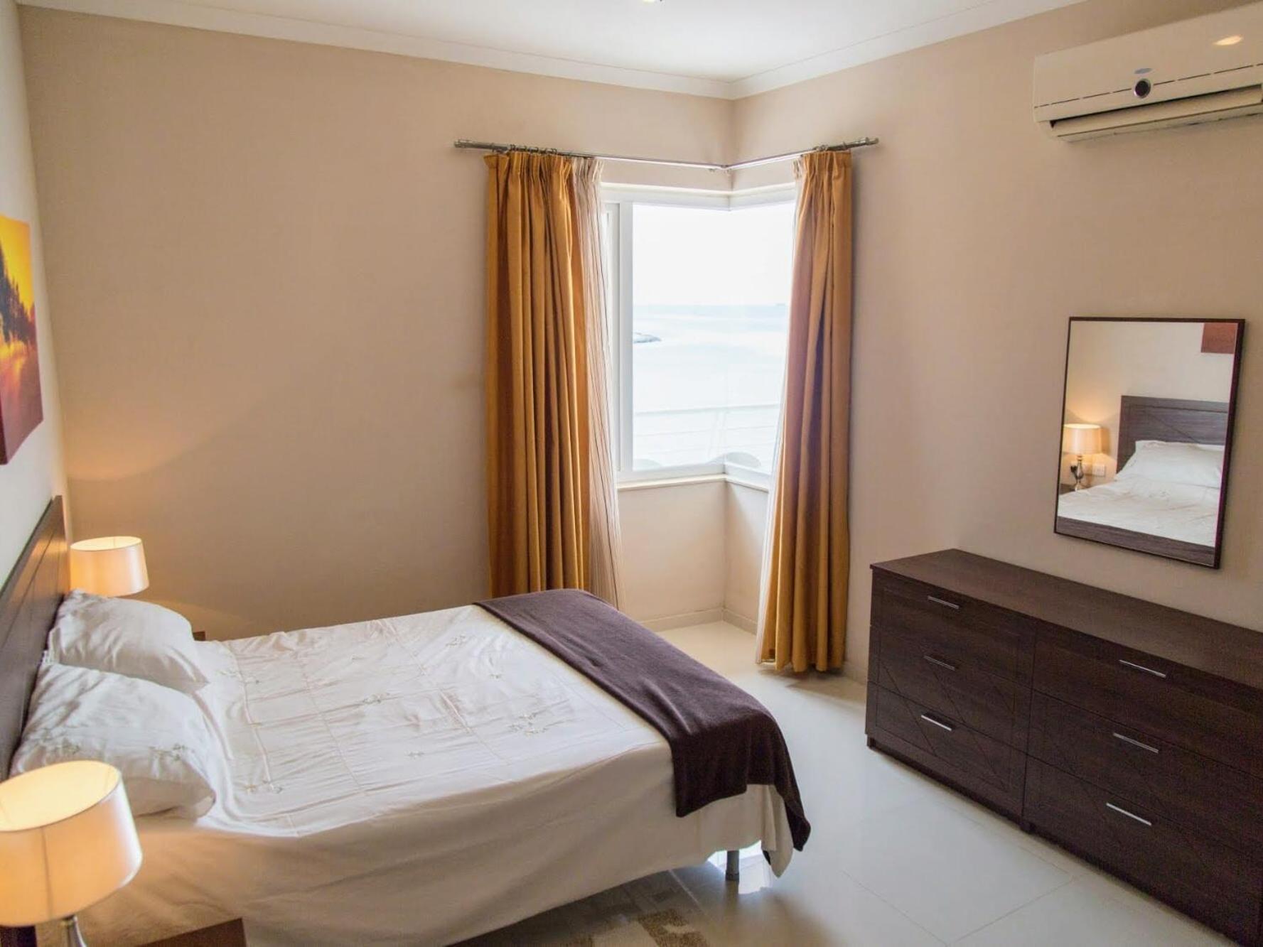 Riviera Holiday Apartments - Seafront - Wifi Марсаскала Стая снимка