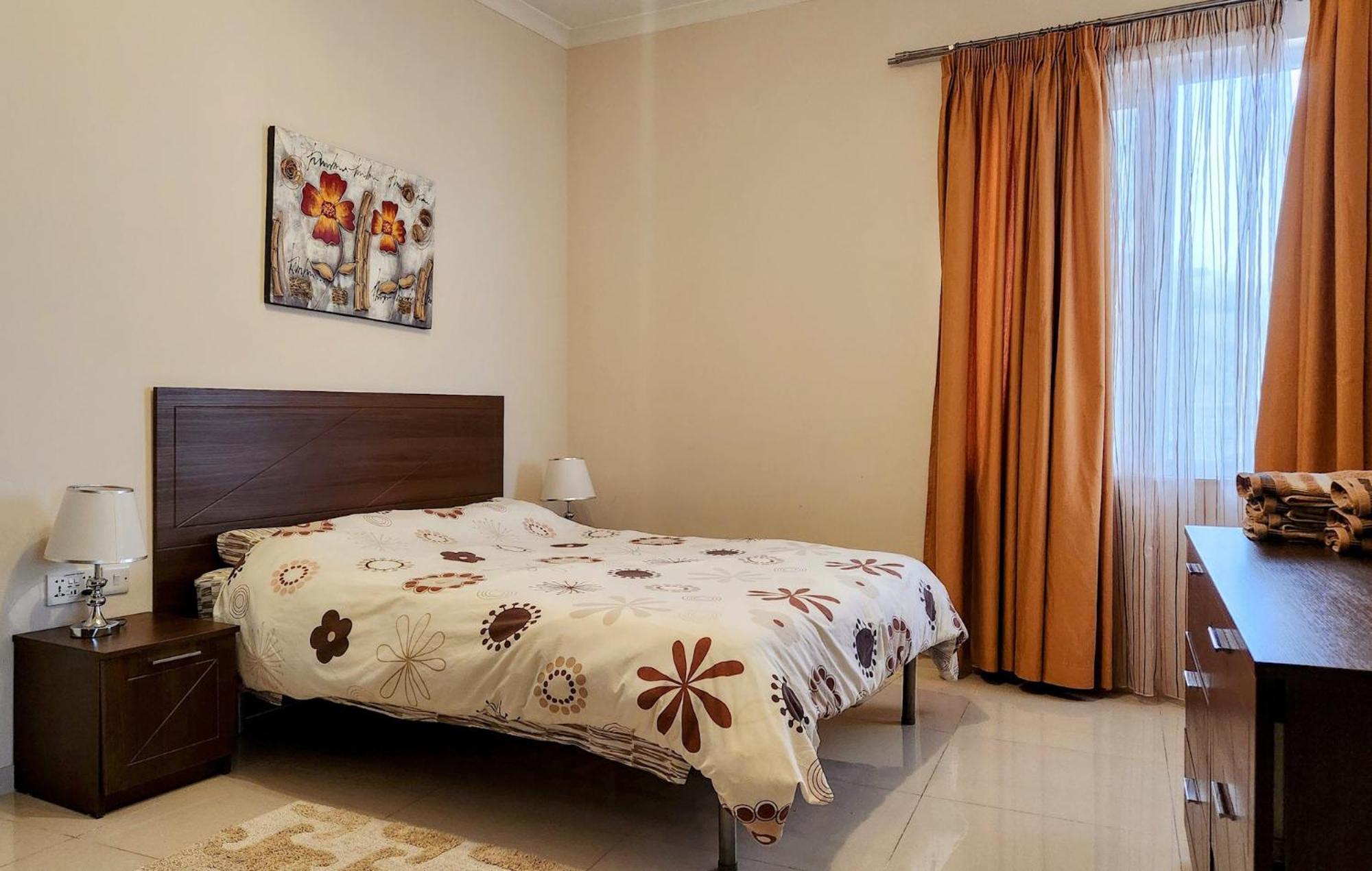 Riviera Holiday Apartments - Seafront - Wifi Марсаскала Екстериор снимка